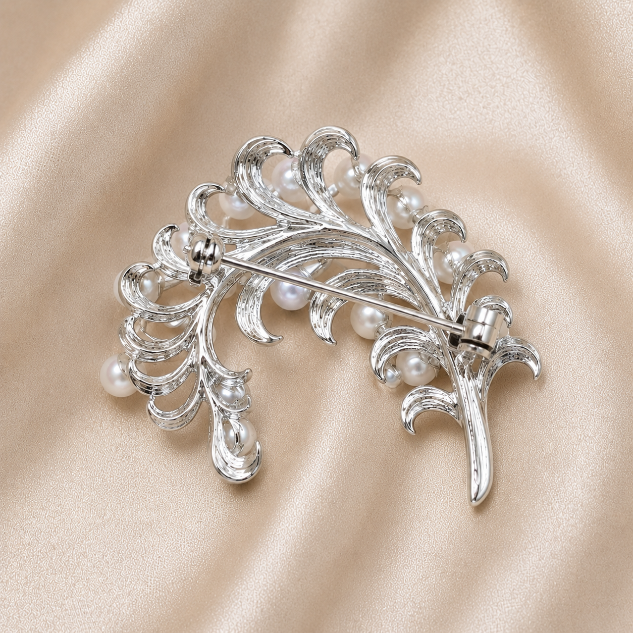 Art Deco Freshwater Pearl Brooch