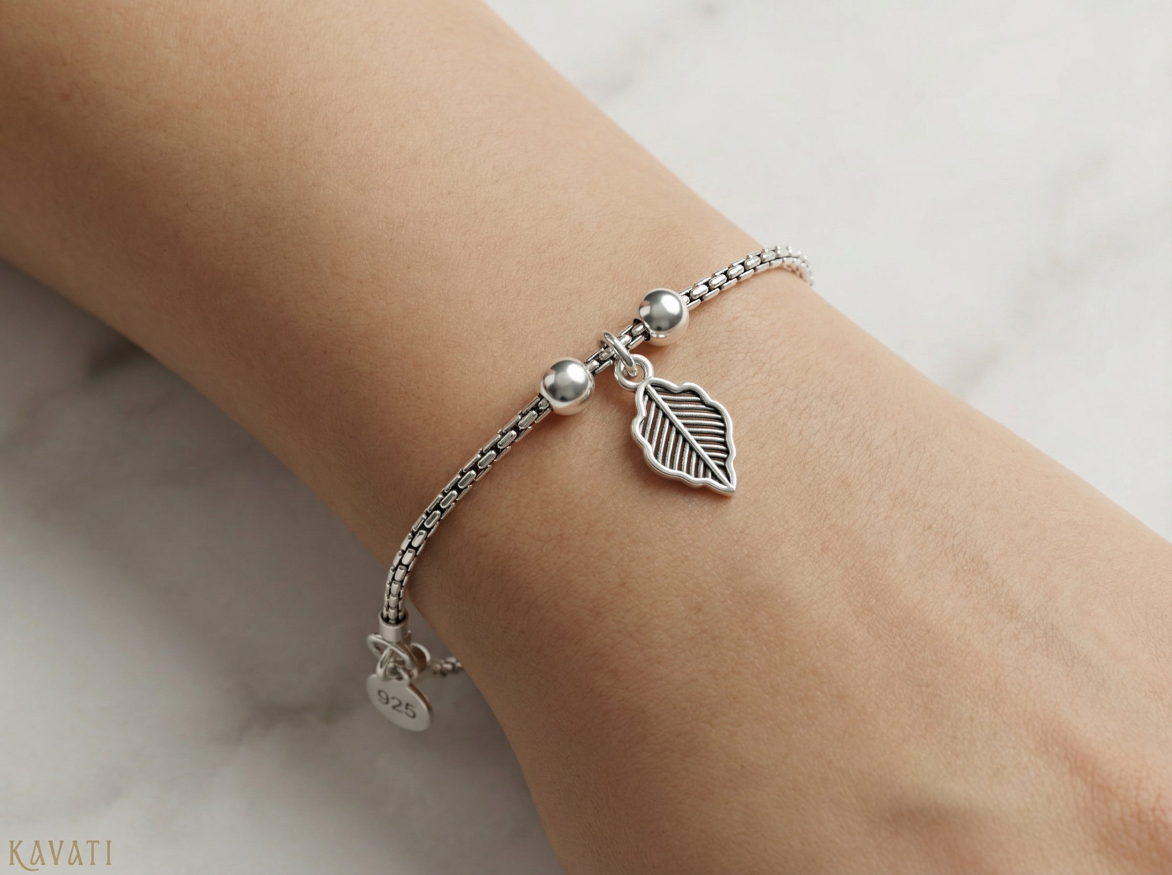 Minimal Nature-Inspired 925 Silver Leaf Anklet