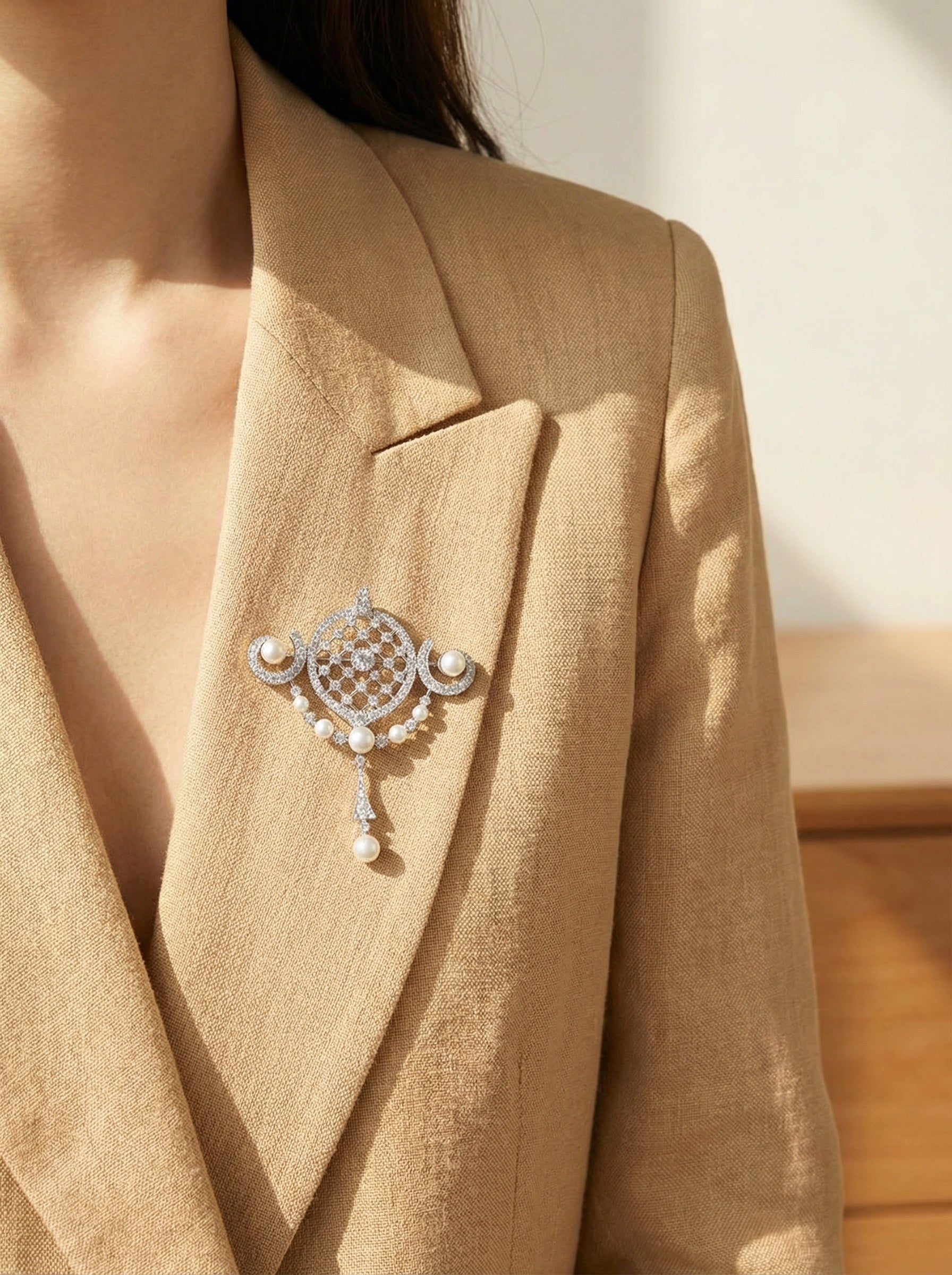 Art Deco Freshwater Pearl Brooch