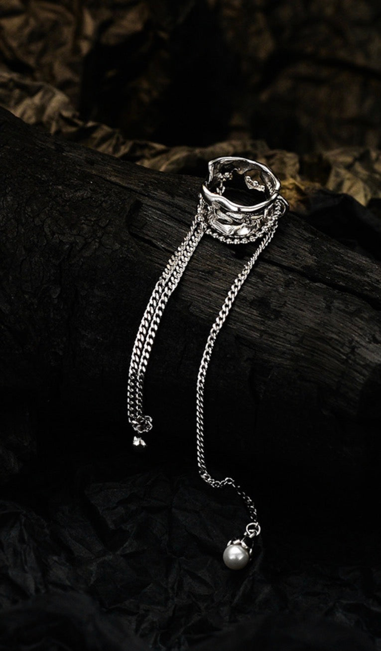 Minimalist Statement Silver Chain Ear Cuff