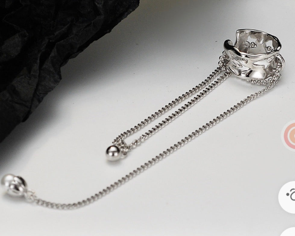 Minimalist Statement Silver Chain Ear Cuff